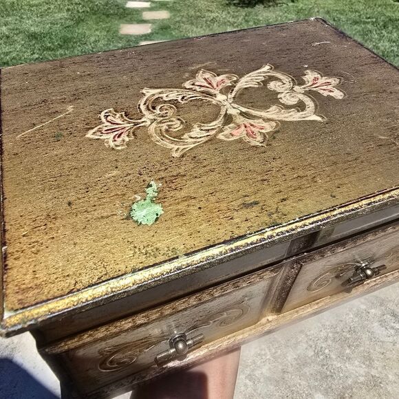 Vintage Florentine Style Gold Gilted Jewelry Storage Music Box - Picture 7 of 15